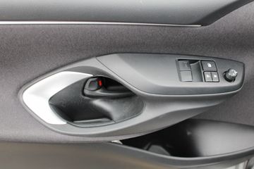 Voertuigafbeelding 9