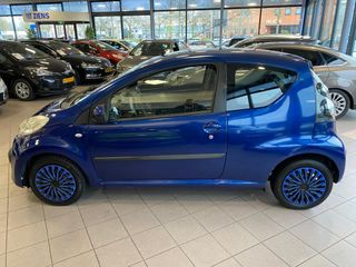 Voertuigafbeelding 7