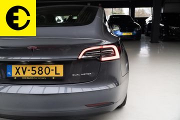 Voertuigafbeelding 18