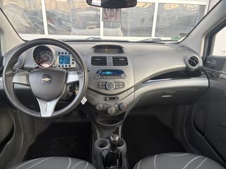 Voertuigafbeelding 6