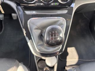 Voertuigafbeelding 17