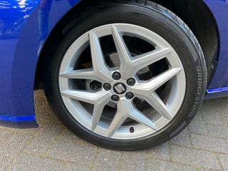 Voertuigafbeelding 8