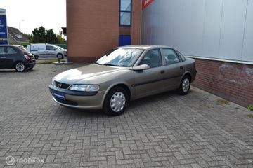 Voertuigafbeelding 13