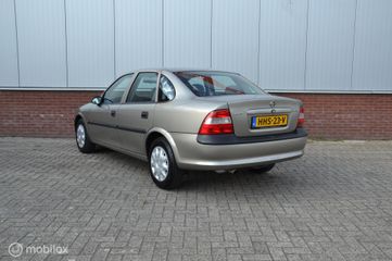 Voertuigafbeelding 15