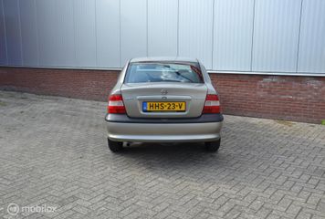 Voertuigafbeelding 17