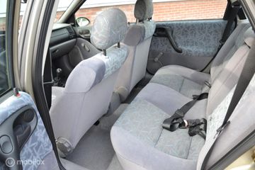 Voertuigafbeelding 32