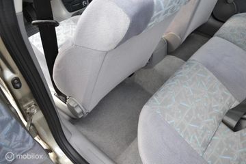 Voertuigafbeelding 33