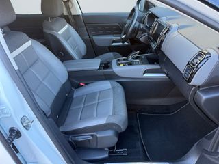 Voertuigafbeelding 8