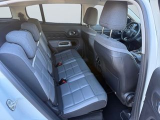 Voertuigafbeelding 9