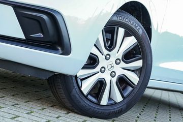 Voertuigafbeelding 8