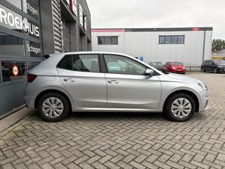 Voertuigafbeelding 4