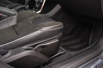 Voertuigafbeelding 17