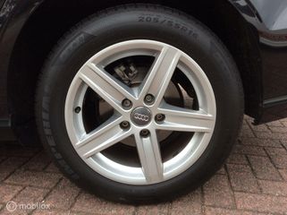 Voertuigafbeelding 8