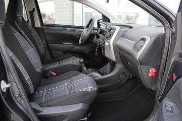 Voertuigafbeelding 8