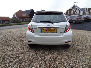 Voertuigafbeelding 3