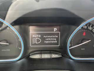 Voertuigafbeelding 12