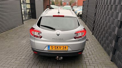 Voertuigafbeelding 3