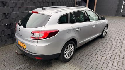 Voertuigafbeelding 4