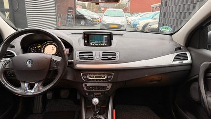 Voertuigafbeelding 9