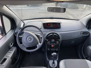 Voertuigafbeelding 12