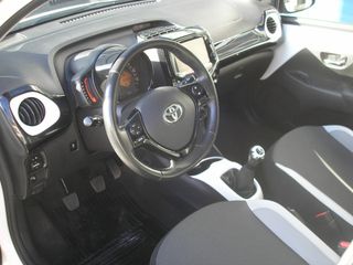 Voertuigafbeelding 6