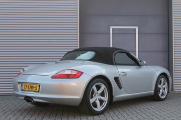 Voertuigafbeelding 6