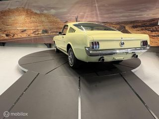 Voertuigafbeelding 8