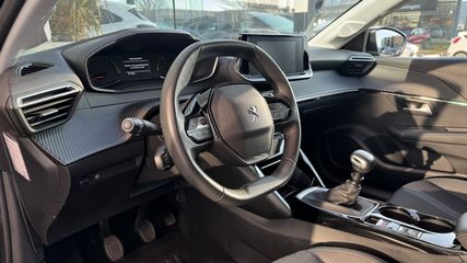 Voertuigafbeelding 6