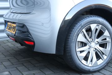 Voertuigafbeelding 9