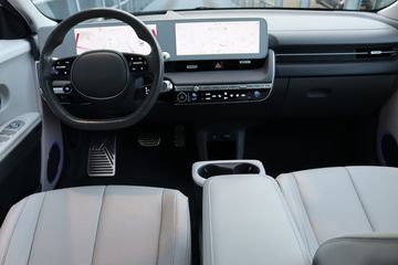 Voertuigafbeelding 12