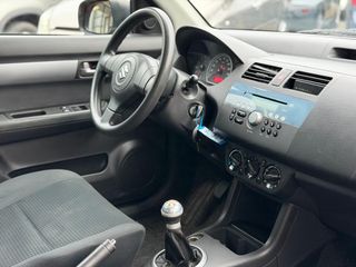 Voertuigafbeelding 6