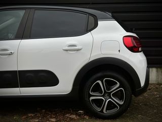 Voertuigafbeelding 7