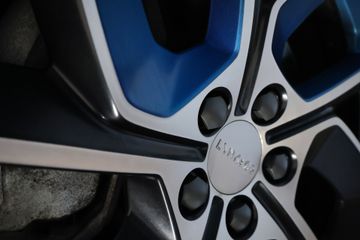 Voertuigafbeelding 10