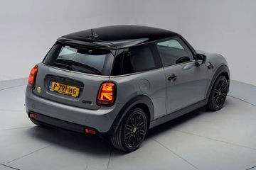 Voertuigafbeelding 13