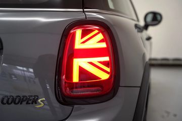 Voertuigafbeelding 35