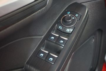 Voertuigafbeelding 8