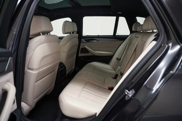 Voertuigafbeelding 14