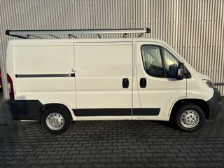 Voertuigafbeelding 2