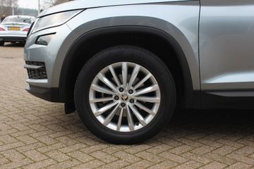 Voertuigafbeelding 12