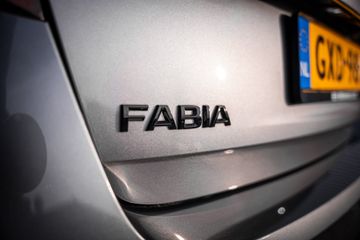 Voertuigafbeelding 13