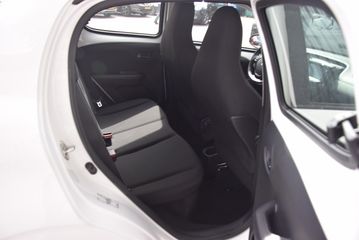 Voertuigafbeelding 8