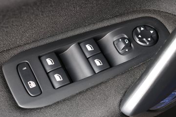 Voertuigafbeelding 16