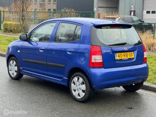 Voertuigafbeelding 5