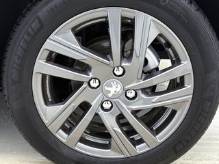 Voertuigafbeelding 18