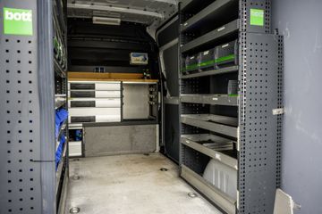 Voertuigafbeelding 12