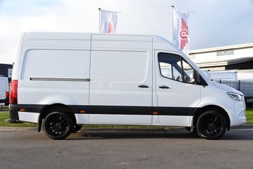 Voertuigafbeelding 9