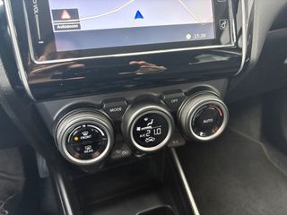 Voertuigafbeelding 12