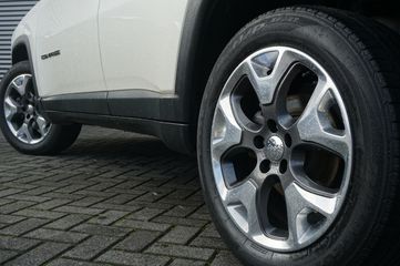 Voertuigafbeelding 44