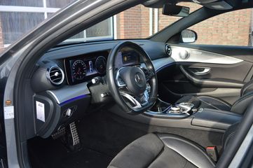 Voertuigafbeelding 8