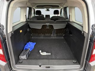 Voertuigafbeelding 9